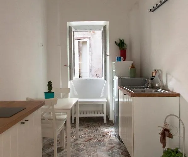 La Serva Padrona 3* Tarente