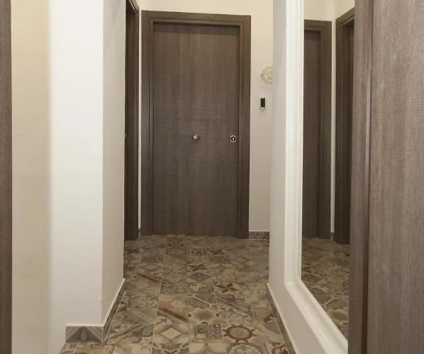 La Serva Padrona 3* Tarente