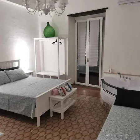 Vendégház La Serva Padrona 3*