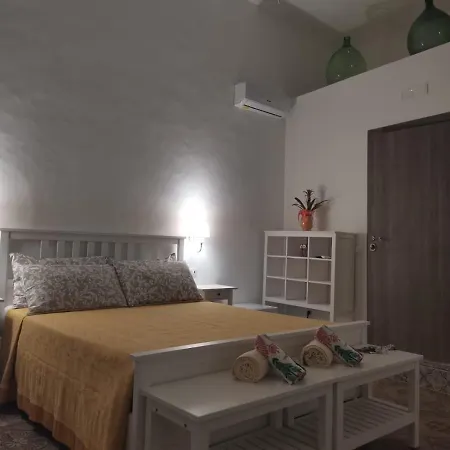 La Serva Padrona Konukevi 3*