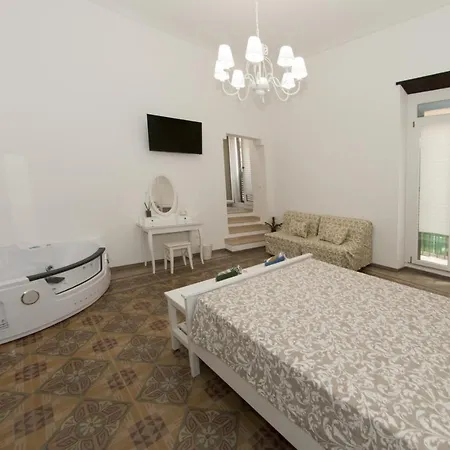La Serva Padrona Guest house 3*